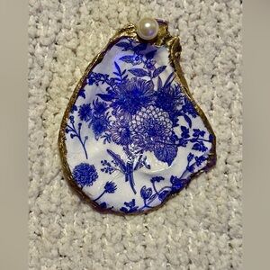 Floral Blue and Gold Decorative oyster shell ring dish
